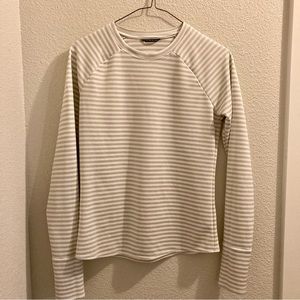 Oiselle long sleeve running top with thumbholes